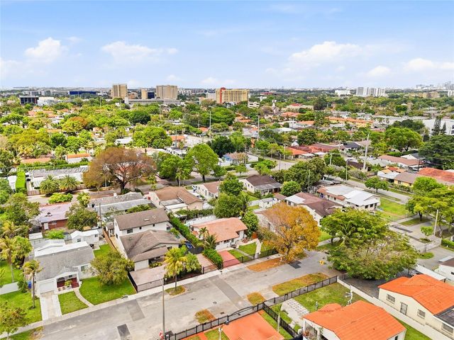 4331 SW 7th St, Miami, FL 33134