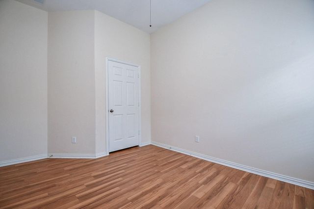 18006 Willow Cliff Lane, Cypress, TX 77433