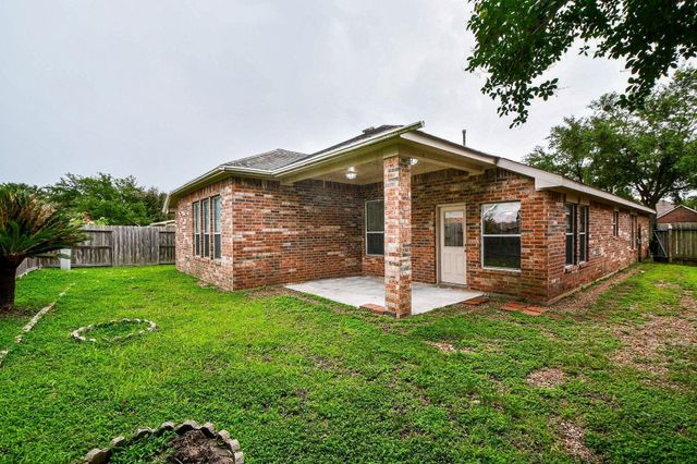 18006 Willow Cliff Lane, Cypress, TX 77433