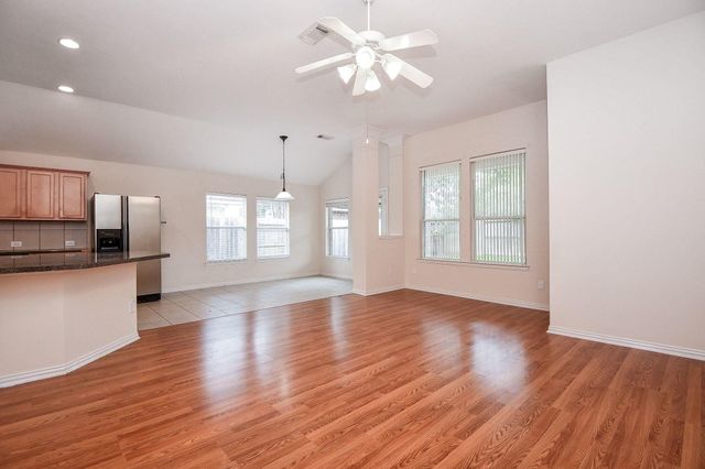 18006 Willow Cliff Lane, Cypress, TX 77433