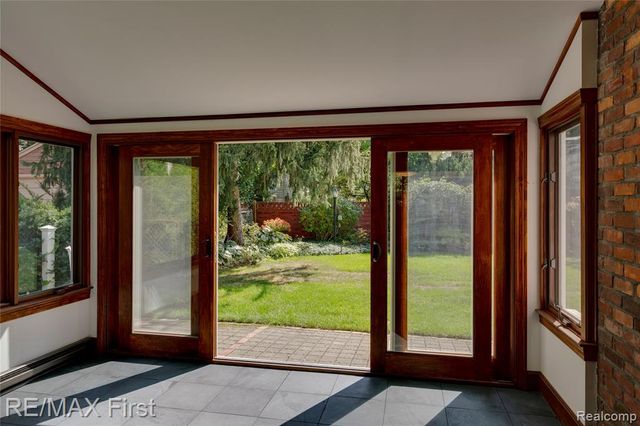 815 Oakridge, Ferndale, MI 48220