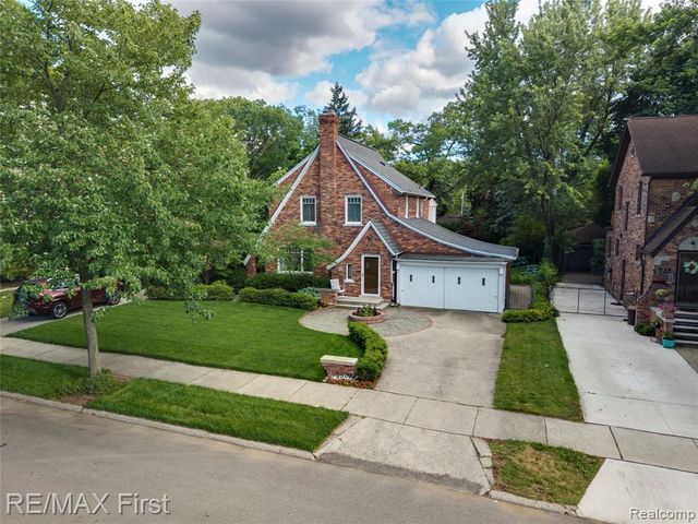 815 Oakridge, Ferndale, MI 48220