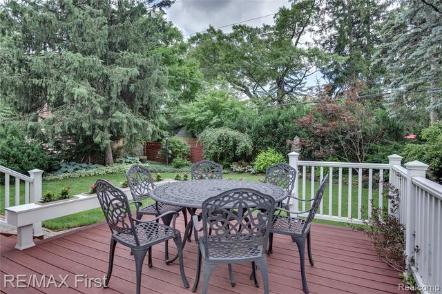 815 Oakridge, Ferndale, MI 48220
