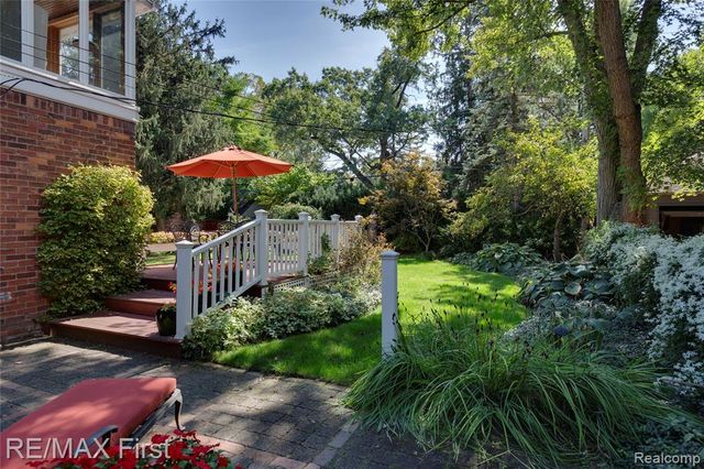 815 Oakridge, Ferndale, MI 48220