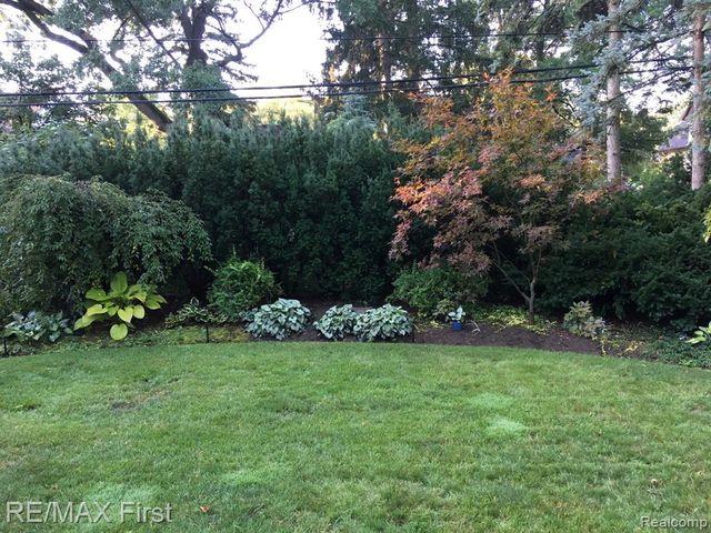815 Oakridge, Ferndale, MI 48220