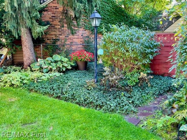 815 Oakridge, Ferndale, MI 48220