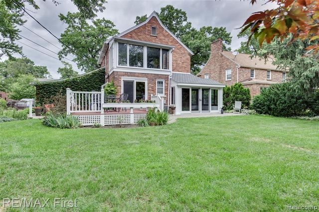 815 Oakridge, Ferndale, MI 48220
