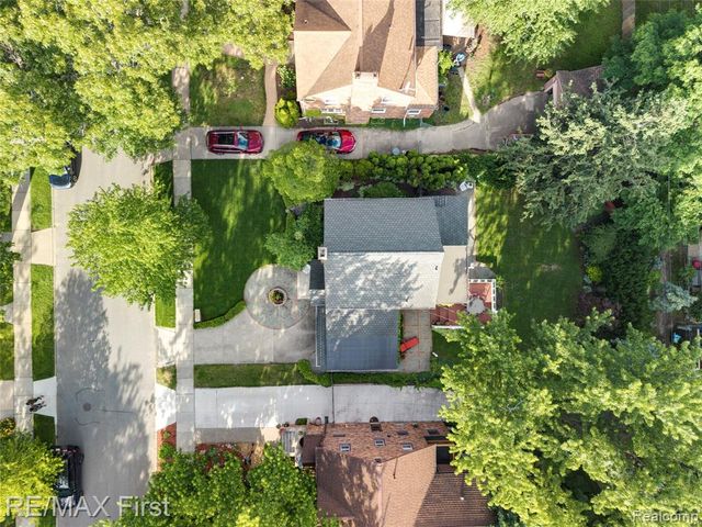 815 Oakridge, Ferndale, MI 48220