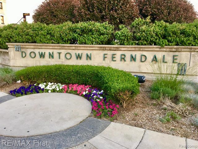 815 Oakridge, Ferndale, MI 48220