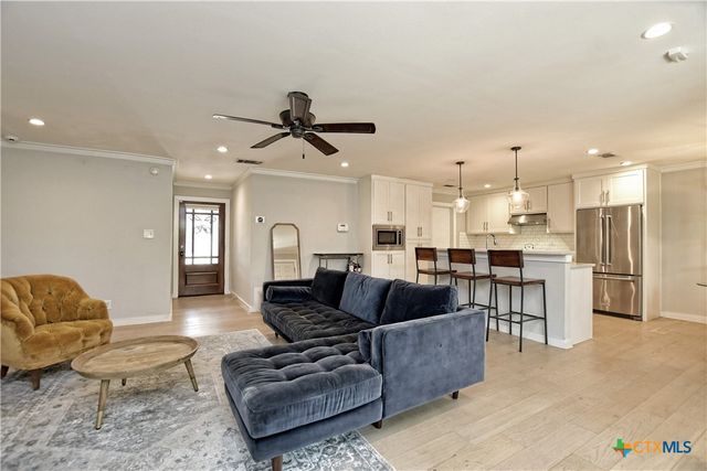 1508 Woodhill Drive, Round Rock, TX 78681