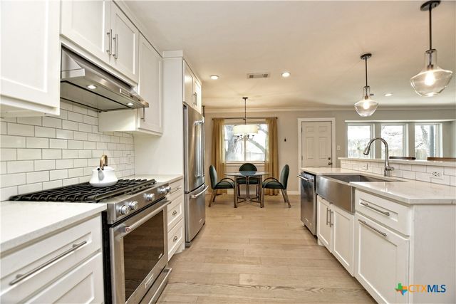 1508 Woodhill Drive, Round Rock, TX 78681