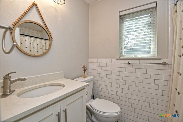 1508 Woodhill Drive, Round Rock, TX 78681