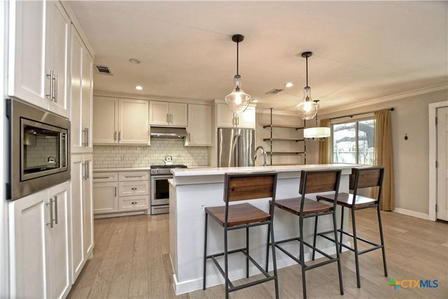1508 Woodhill Drive, Round Rock, TX 78681