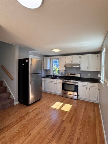 291 Parkland Ave, Lynn, MA 01905