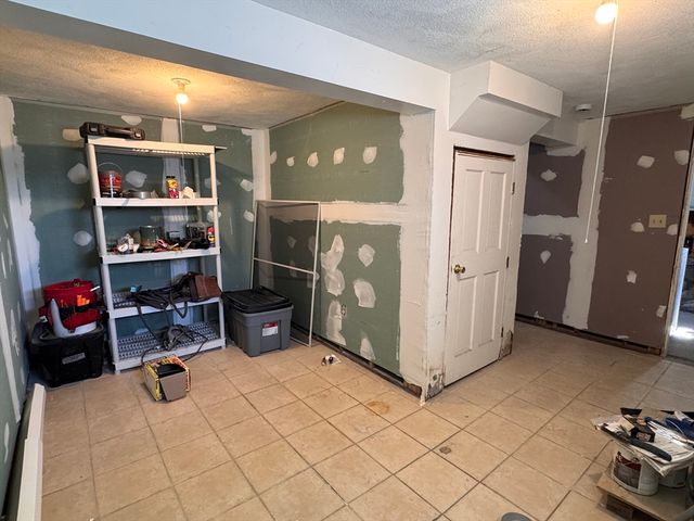 291 Parkland Ave, Lynn, MA 01905