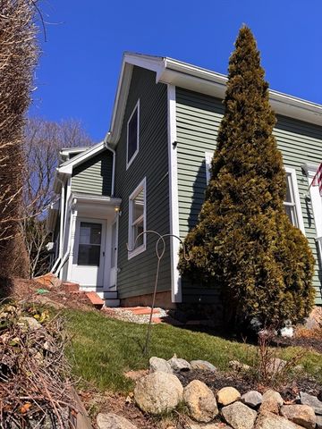 291 Parkland Ave, Lynn, MA 01905