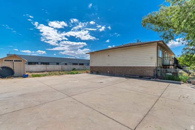 521 W TIFFANY TOWN DR, Midvale, UT 84047