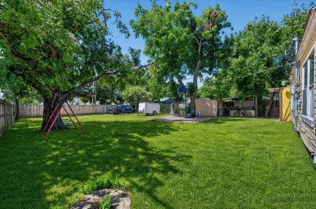 3628 Hampshire Boulevard, Fort Worth, TX 76103