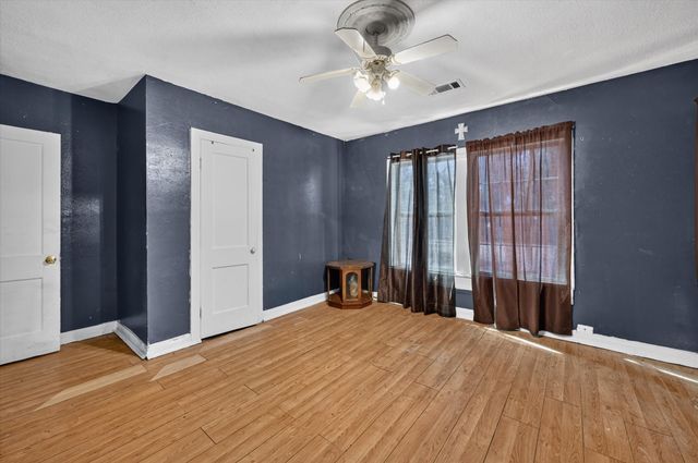 3628 Hampshire Boulevard, Fort Worth, TX 76103