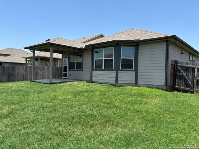 10460 Dakota River, Converse, TX 78109