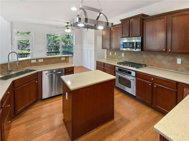 520 Osprey Lane, Woodstock, GA 30188