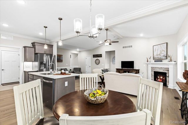 362 Jubilee Drive, Northfield Township, MI 48189