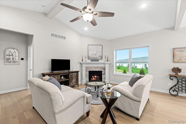 362 Jubilee Drive, Northfield Township, MI 48189