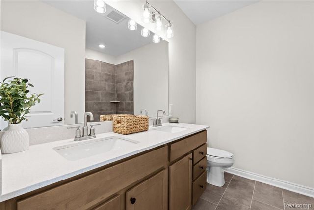 362 Jubilee Drive, Northfield Township, MI 48189