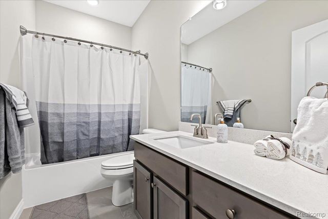 362 Jubilee Drive, Northfield Township, MI 48189