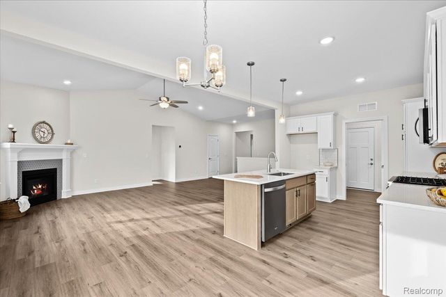362 Jubilee Drive, Northfield Township, MI 48189