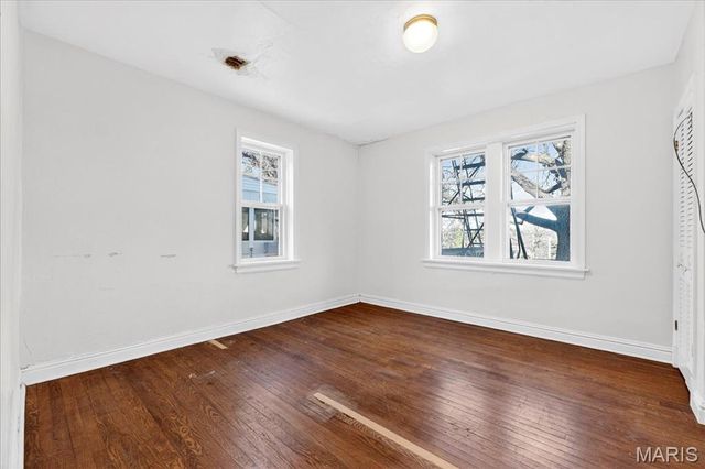 9007 Lawn Avenue, Brentwood, MO 63144