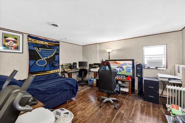 9007 Lawn Avenue, Brentwood, MO 63144