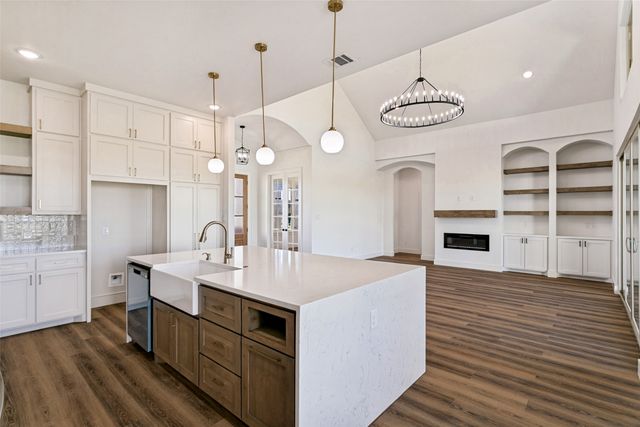 6951 Eagle Creek Drive, Godley, TX 76044