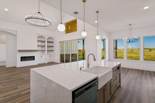 6951 Eagle Creek Drive, Godley, TX 76044
