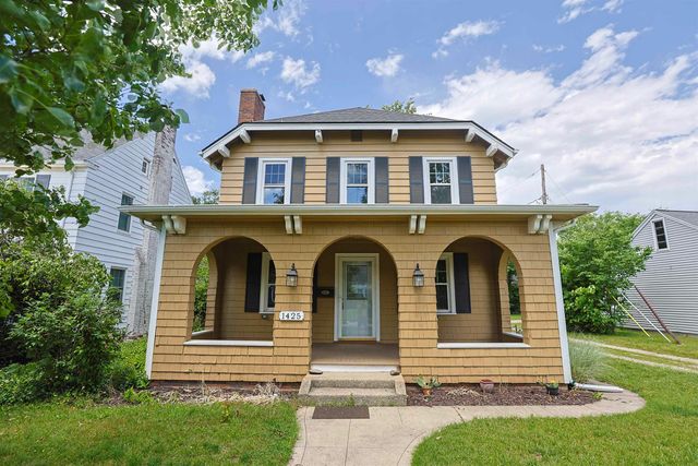 1425 Wall Street, South Bend, IN 46615