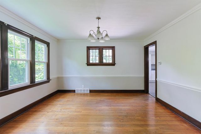 1425 Wall Street, South Bend, IN 46615