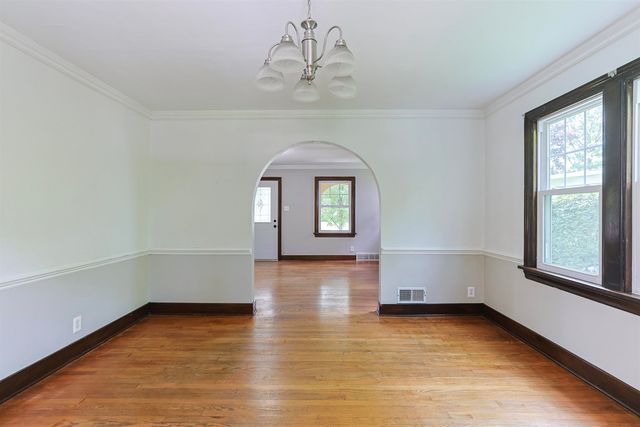 1425 Wall Street, South Bend, IN 46615