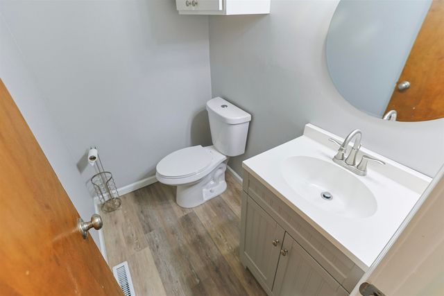 1425 Wall Street, South Bend, IN 46615