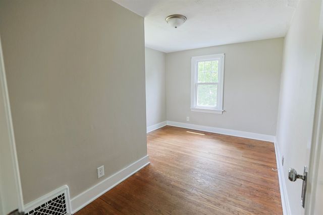 1425 Wall Street, South Bend, IN 46615