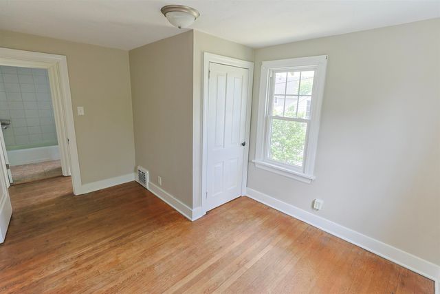 1425 Wall Street, South Bend, IN 46615