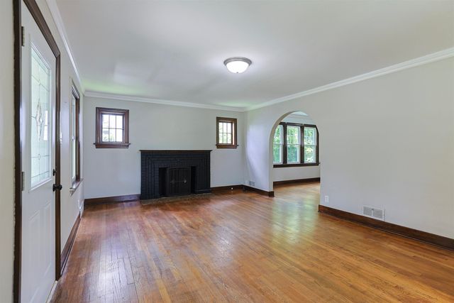 1425 Wall Street, South Bend, IN 46615