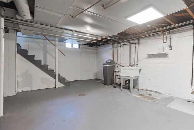 1425 Wall Street, South Bend, IN 46615