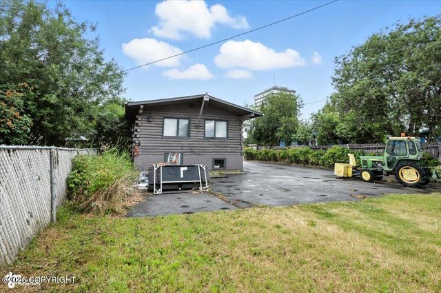 2701 Eagle Street, Anchorage, AK 99503
