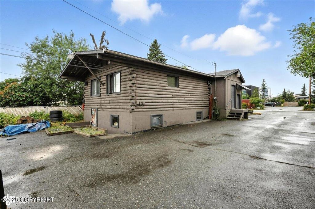 2701 Eagle Street, Anchorage, AK 99503