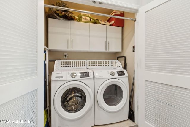 625 OAKLEAF PLANTATION Parkway 911, Orange Park, FL 32065