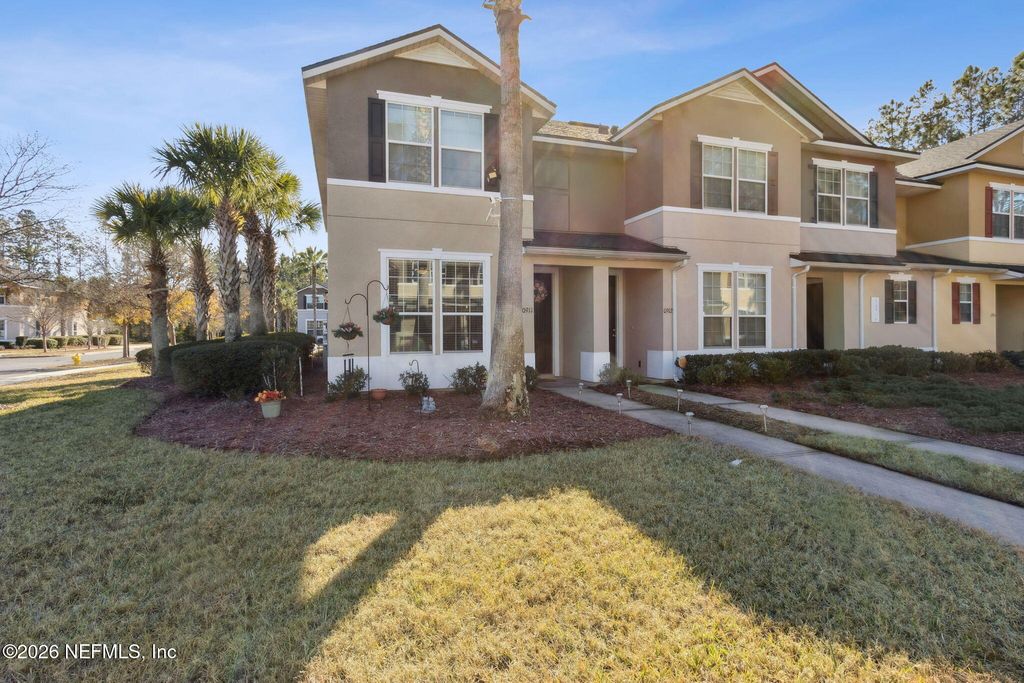 625 OAKLEAF PLANTATION Parkway 911, Orange Park, FL 32065