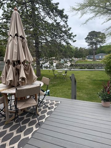 18 Shinnecock Road 3, Hampton Bays, NY 11946