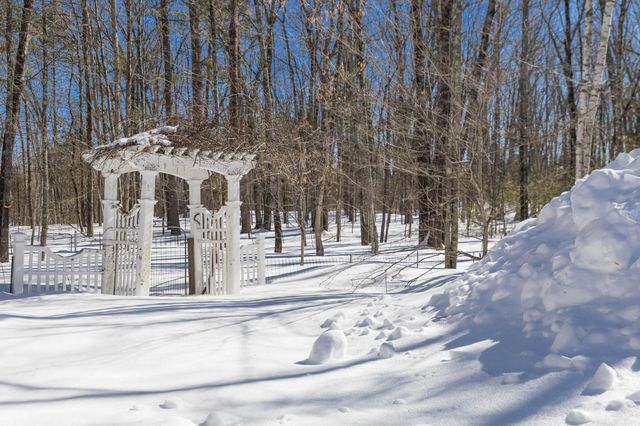 4 Nordic Wood Lane, Newton, NH 03858