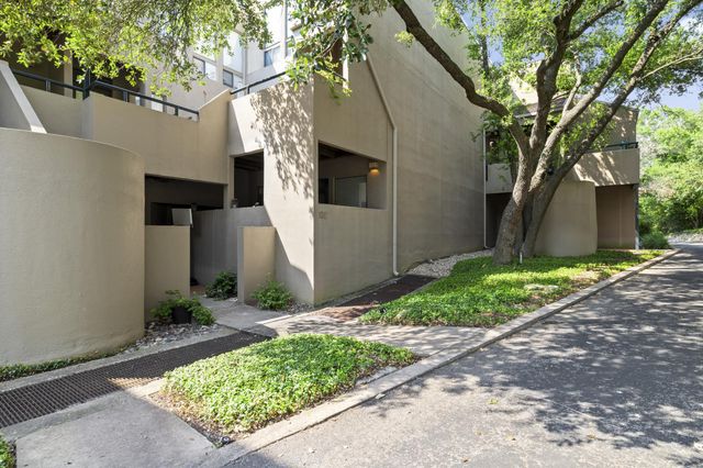 1707 Spyglass DR 123, Austin, TX 78746