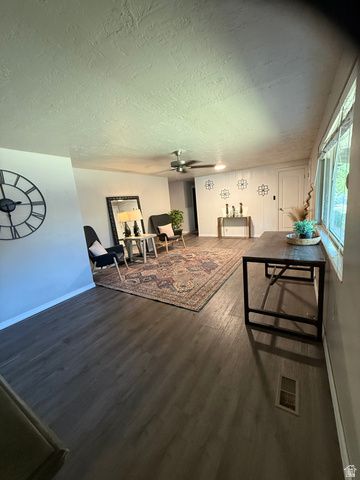 1075 E 300 N, Springville, UT 84663